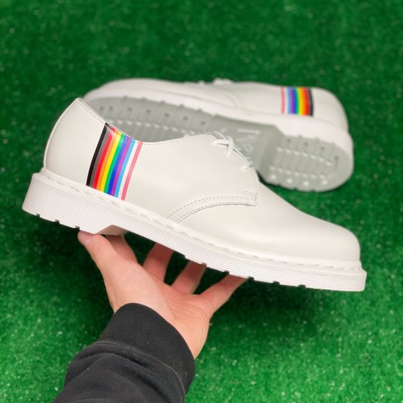 Dr Martens 1461 Pride Womens Shoes White Rainbow WHT 1461 PRIDE 025262 NEW Multi - Picture 1 of 5